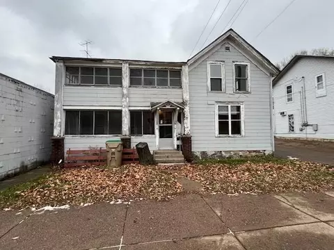 610 N Bridge St #2, Chippewa Falls, WI 54729