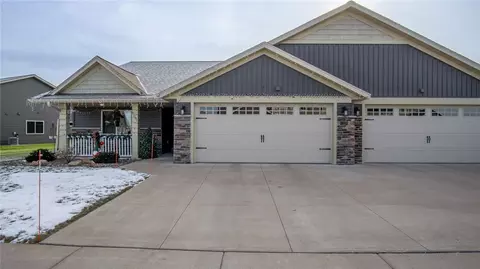 1231 Parkland Dr, Chippewa Falls, WI 54729