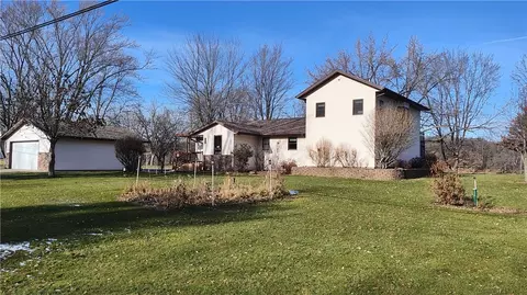 9466 27th Ave, Eau Claire, WI 54703