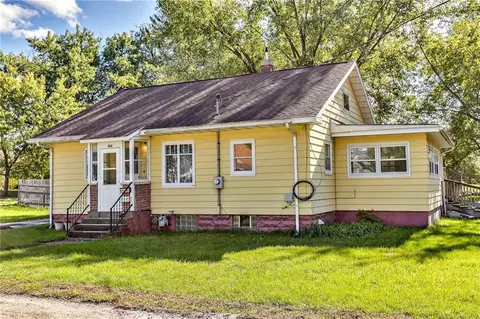 424 Buchanan St, Black River Falls, WI 54615