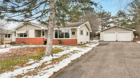 902 N Franklin St, Stanley, WI 54768