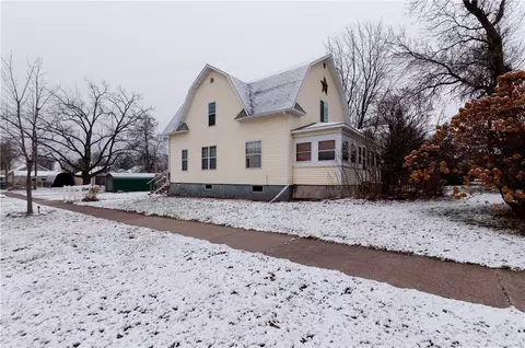 120 S 8th St, Cornell, WI 54732