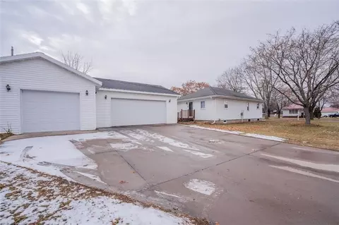 302 5th Ave S, Strum, WI 54770