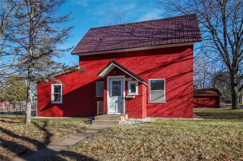 2020 E 2nd St, Menomonie, WI 54751