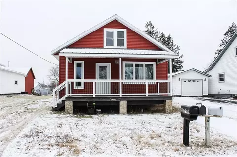 110 Hampton Ave S, Dallas, WI 54733