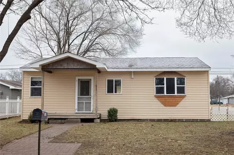 635 Loring St, Altoona, WI 54720