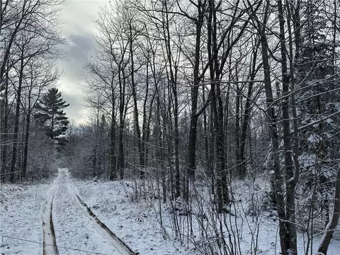 9596 E County Road L, Lake Nebagamon, WI 54849