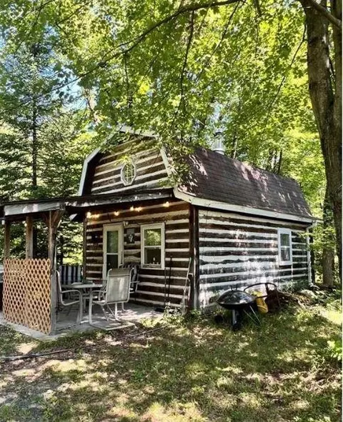 n1696 Clark Avenue, Neillsville, WI 54456