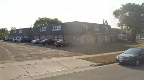 2703 Thomas Dr #1-16, Eau Claire, WI 54701