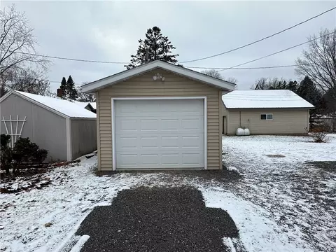 309 High St, Spooner, WI 54801 photo 32