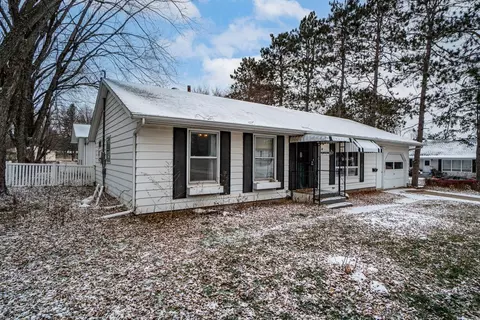 615 Pine Ave E, Menomonie, WI 54751