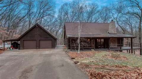 2865 W Rimrock Rd, Eau Claire, WI 54701