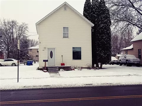 123 W Messenger St, Rice Lake, WI 54868