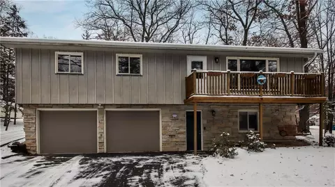 906 3rd St, Spooner, WI 54801