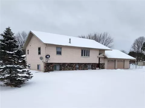 475 South Ave, Hawkins, WI 54530