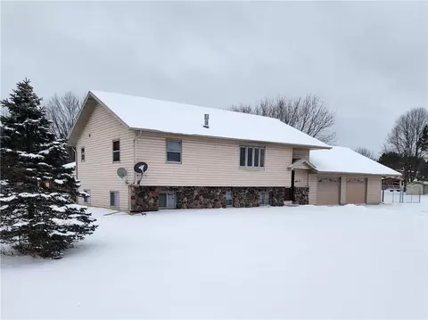 475 South Ave, Hawkins, WI 54530