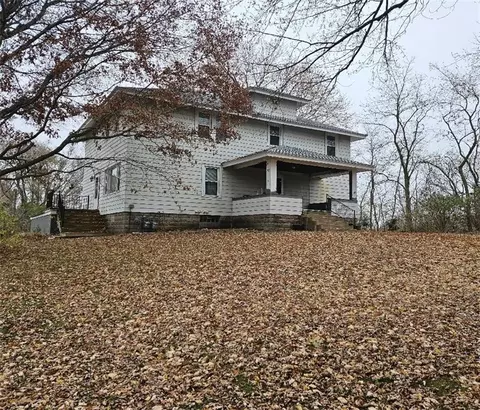 301 Mound Park Dr #2, Elk Mound, WI 54739