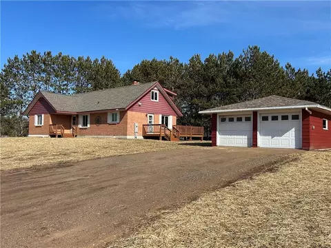 1350 Valley Rd, Spooner, WI 54801