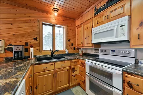 16235 Frels Rd, Cable, WI 54821 photo 11