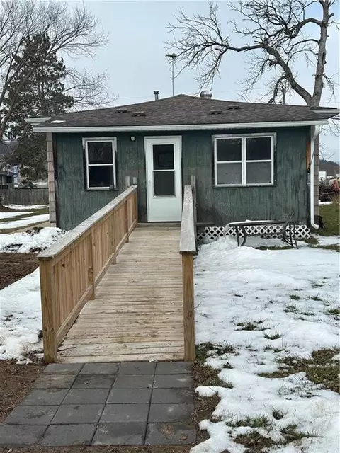 204 E Main St #2, Hixton, WI 54635