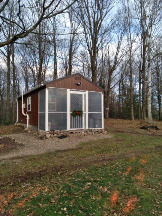 n7586 West Cherry Rd