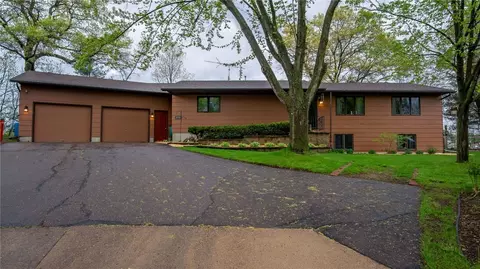1749 Rudolph Ct, Eau Claire, WI 54701