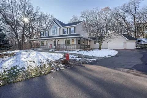 w165 Woodridge Drive, Eau Claire, WI 54701