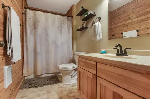 Bath - 2643 11th Ave, Chetek, WI 54728 photo 1 of 1