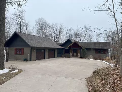 712 26 14 Ave, Cumberland, WI 54829