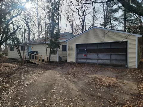 1606 Ruby Ln, Eau Claire, WI 54703