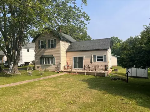 305 E Main St, Fairchild, WI 54741