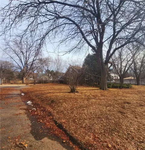 1207 Western Ave, Eau Claire, WI 54703