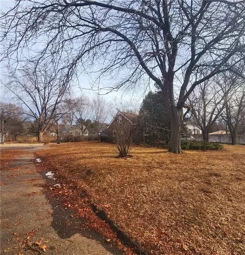 1207 Western Ave, Eau Claire, WI 54703