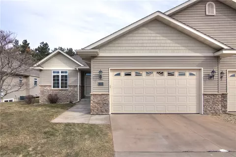3011 Putnam Glen Pl #2, Eau Claire, WI 54701