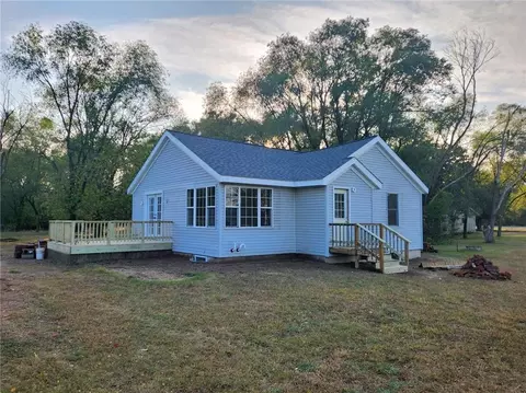 3048 120th St, Chippewa Falls, WI 54729