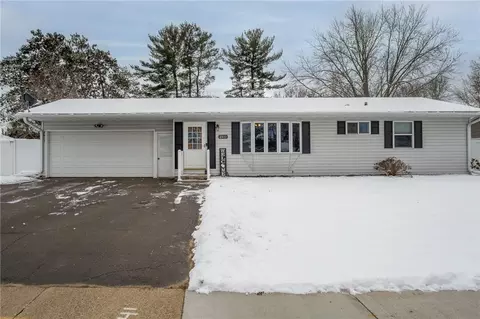 2411 Daniels Ave, Altoona, WI 54720