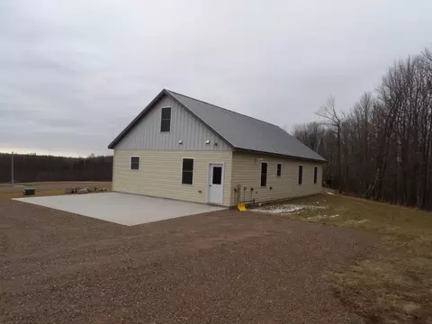 8256 W Squires Rd, Ojibwa, WI 54862