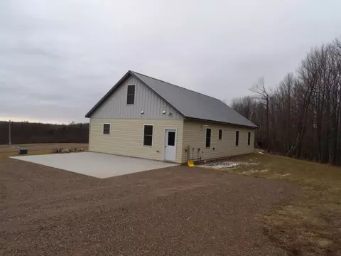 8256 Squires Rd # W, Ojibwa, WI 54862