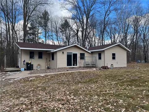 2777 2 12 St, Cumberland, WI 54829