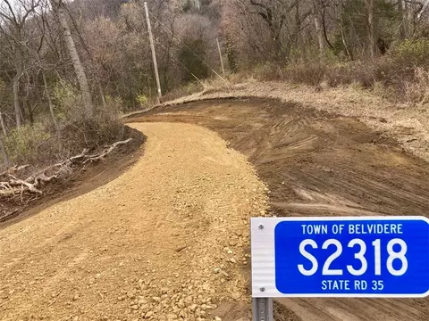 S2318 Highway 35, Cochrane, WI 54622