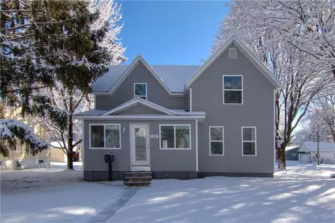 1302 Knapp St, Menomonie, WI 54751