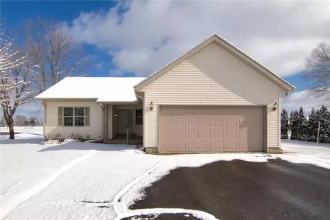 4051 125th St, Chippewa Falls, WI 54729