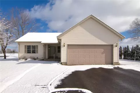 4051 125th St, Chippewa Falls, WI 54729