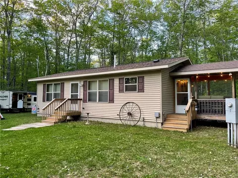 7576 N Fox Ave, Hayward, WI 54843