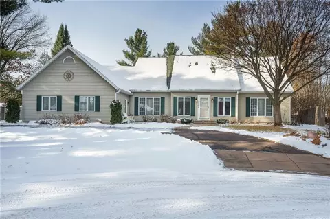 3303 Evergreen Ln, Eau Claire, WI 54701