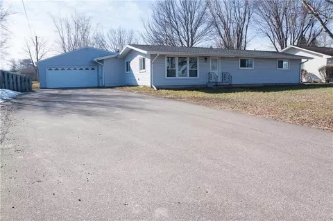 443 W Mill St, Mondovi, WI 54755