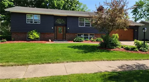 1217 Taft Ave, Eau Claire, WI 54701