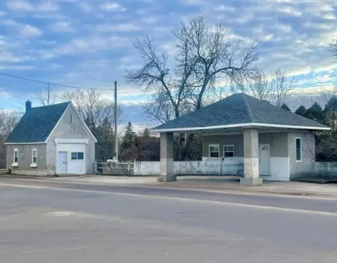 1703 Main St #1 AND 2, Bloomer, WI 54724