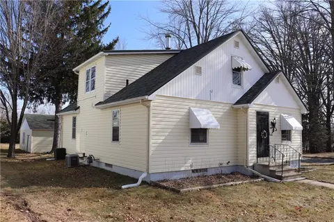 400 Madison St, Stanley, WI 54768