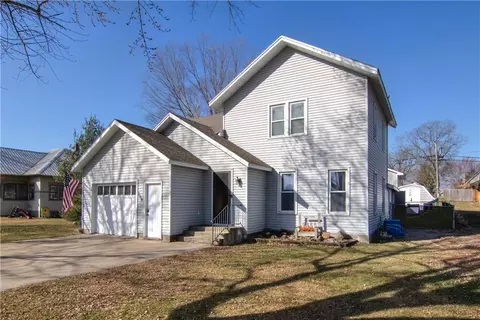 306 Main St, Pepin, WI 54759